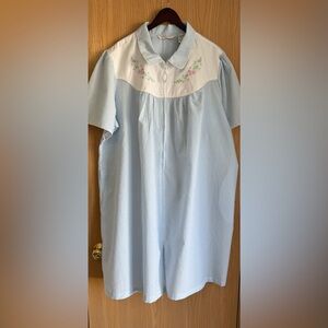 Jasmine Rose | SZ XL | Zip Front Short Sleeve Floral Robe Housecoat Seersucker